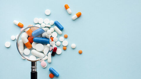 Bunte Pillen unter der Lupe