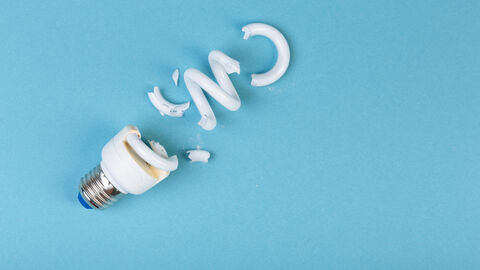 Ein kaputte Ernergiesparlampe