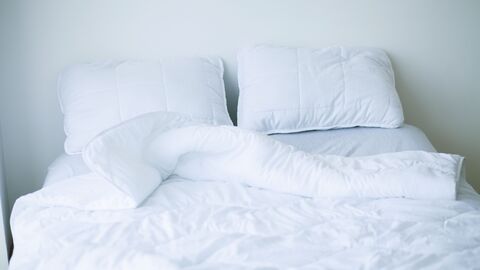 Kissen und Bettdecke