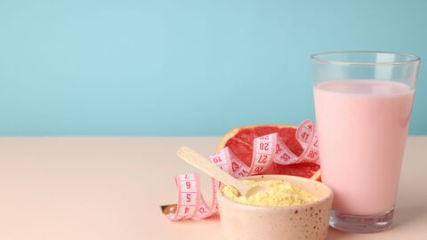 Eiweißgetränk und Maßband