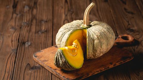 Muskatkürbis aufgeschnitten