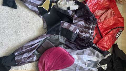 Cosplaykostüm Inhat aus der Mysterybox: Cosplaykostüm, Perücke, Jacke, Hose, T-Shirt mit Kapuze, Schärpen, Gürtel