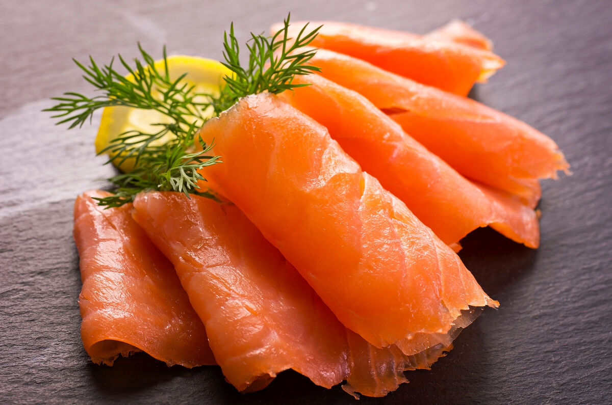 Delikatesse Räucherlachs – nicht immer gesund und appetitlich ...